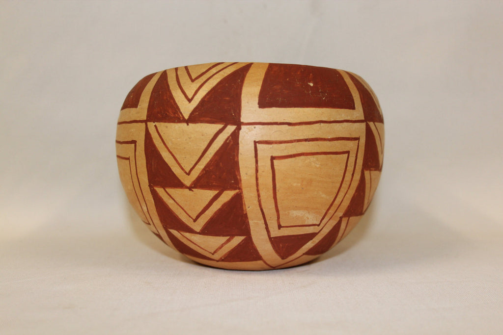 Native American Pottery : Native American Mojave Pottery Bowl, signed by E. Gates #118