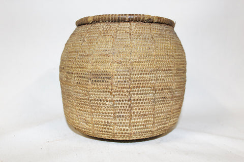 Vintage Basket  : Vintage Handmade Omani Bedouin Lidded Basket, #875