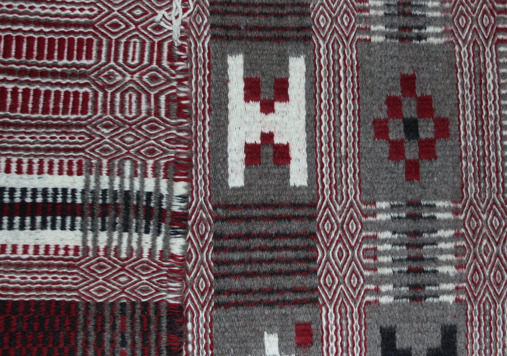 Navajo Rug : Excellent Two Face Navajo Textile, by Victoia Davis #221