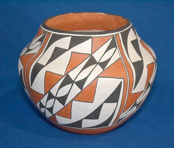 Acoma Jar, Native American Pot, Pueblo Pottery, Southwest Clay Pot, Polychrome Pot, Native American Acoma Pot, Polychrome Jar.#666