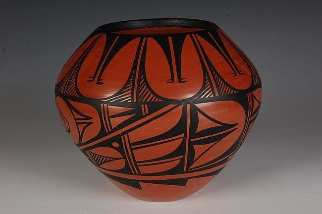Native American Pottery Red : Jemez Polished Red Pot, by Donald Chinana #9