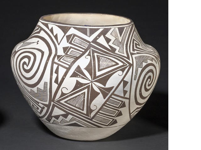 Acoma Jar : by Marie Z. Chino #194