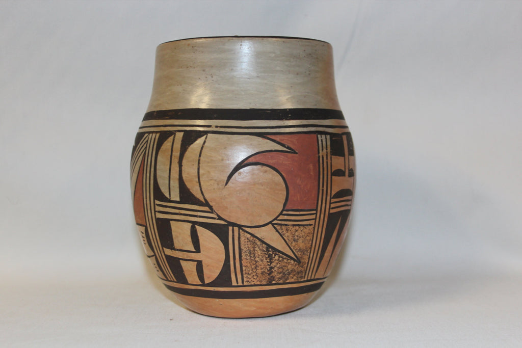 Hopi Pottery : Native American Hopi Pottery Jar, signed by A. Honie #52