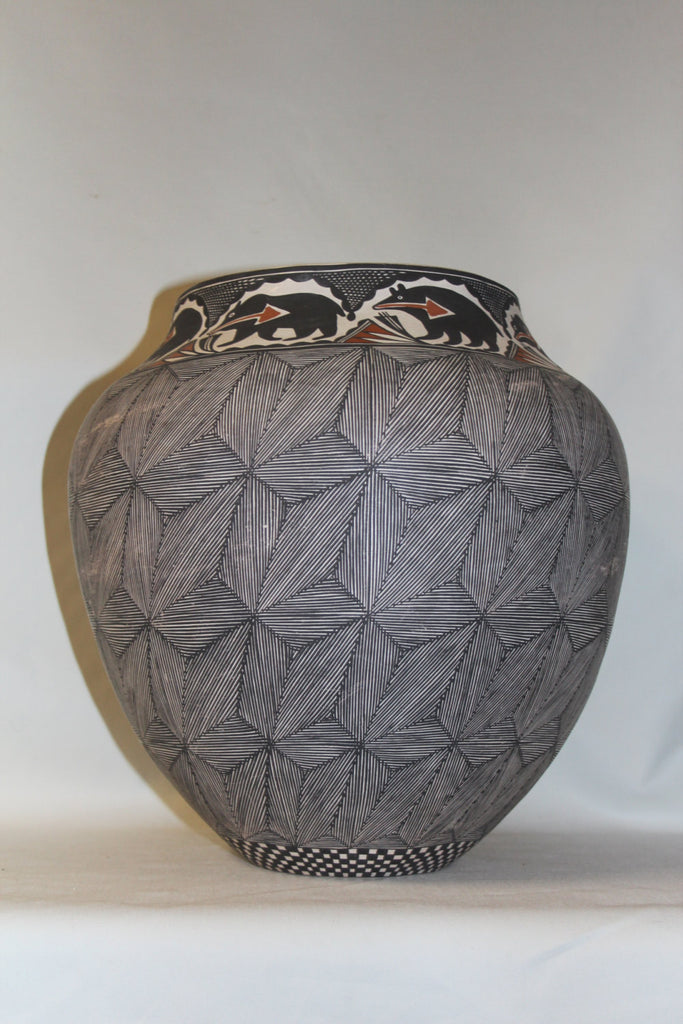 Pottery Jar : Native American Acoma Pottery Jar, by Melissa Antonio #64