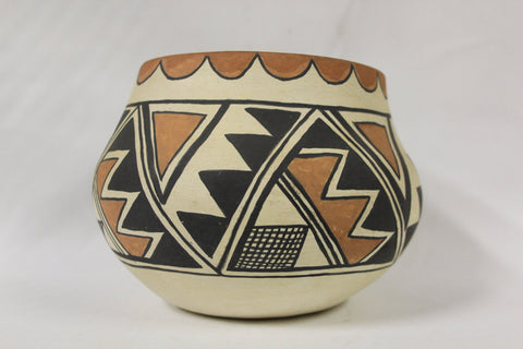 Native American Pottery : Native American Isleta Pottery Bowl, Signed by Lucy R. Jojola #138 Sold