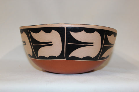Southwest Pottery : Native American Santo Domingo Pottery Bowl, by AMTL ( Anna Marie Lovato) #140 Sold