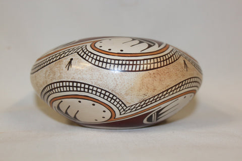Hopi : Exceptional Native American Hopi Pottery Jar, by Tyra Naha #182
