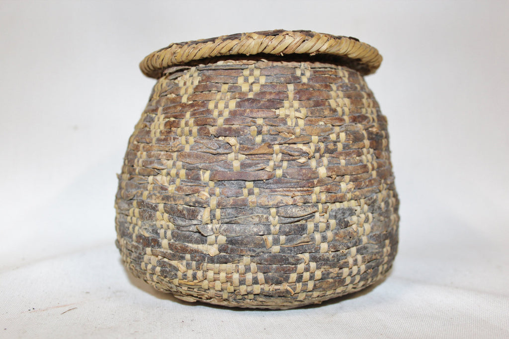 Vintage Basket : Vintage Rare Handmade Omani Bedouin Lidded Basket, Interlaced with Leather, Having a Lizard Skin Top and Bottom