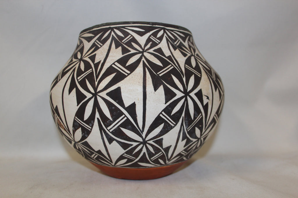 Acoma Pottery : Outstanding Acoma Polychrome Pottery Olla with Interior Banding #258