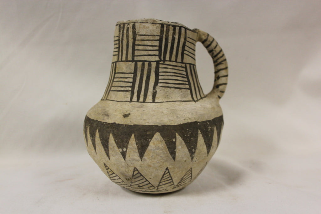 Anasazi Pottery :Very Nice Anasazi Black on White Snowflake Pitcher, Ex Bonhams & Butterfields, New York #269