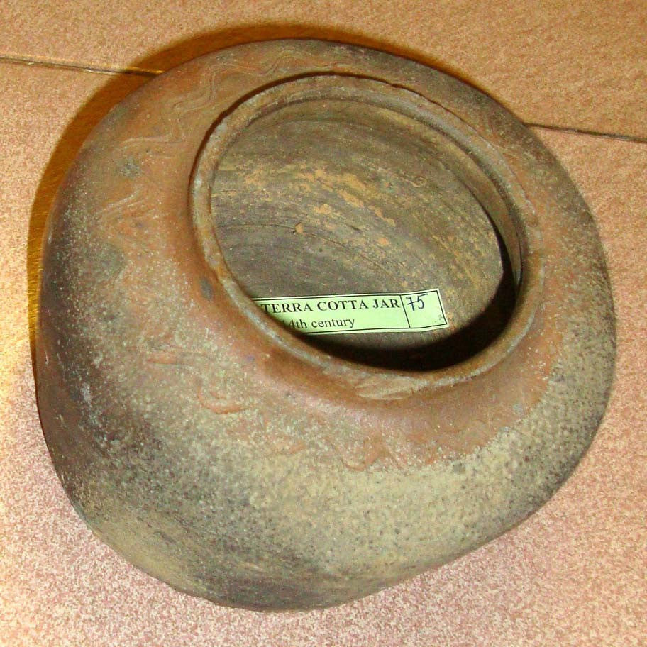 A Very Fine and Old Terra Cotta Jar from the Kinh (Viet) People Northern Viet Nam, 13th-14th Century