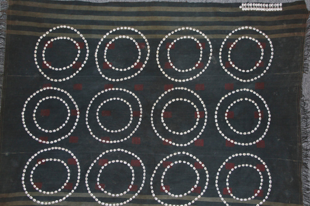 Textile : Authentic Chang Naga Warrior‰۪s Very Old Body Cloth with Double Cowry Shell Circles & Rows of Cowries Denoting Sexual Stature #659