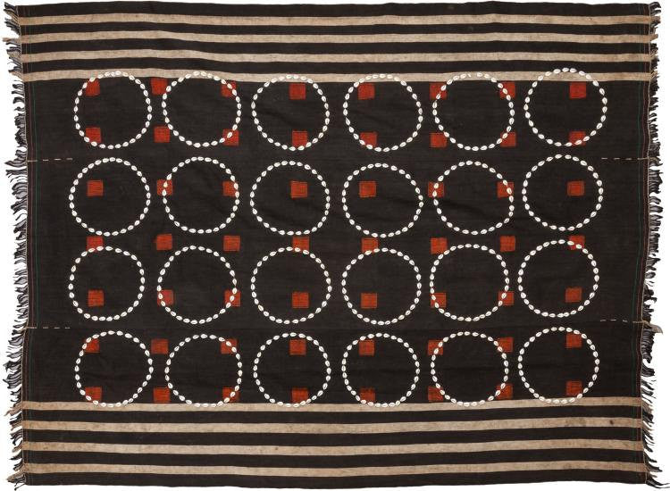 Textiles : Authentic Chang Naga Warrior Ceremonial Textile Body Cloth With Cowrie Shell Circles #524
