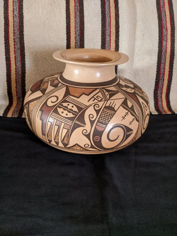 Native American, Extraordinary Large Tradition Hopi Polychrome Pottery Jar, with Humming Bird Figures, by Dee Setalla, # 1611 Reserved for Lou