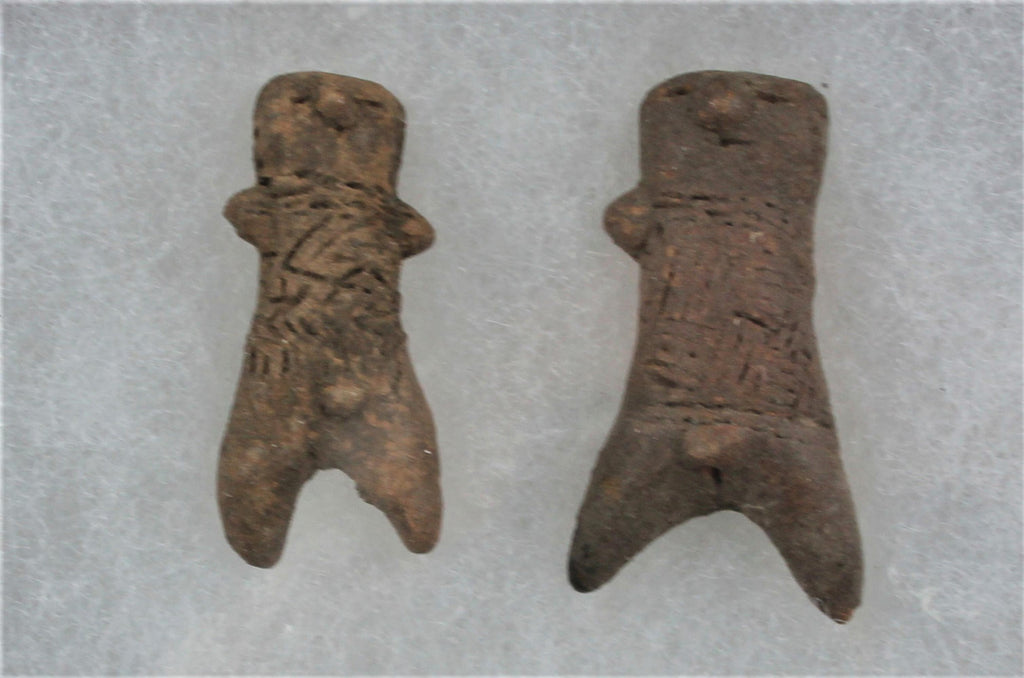 A pair of rare Machalilla figures from Ecuador, Ca. 2000 - 1200 BC, #1738